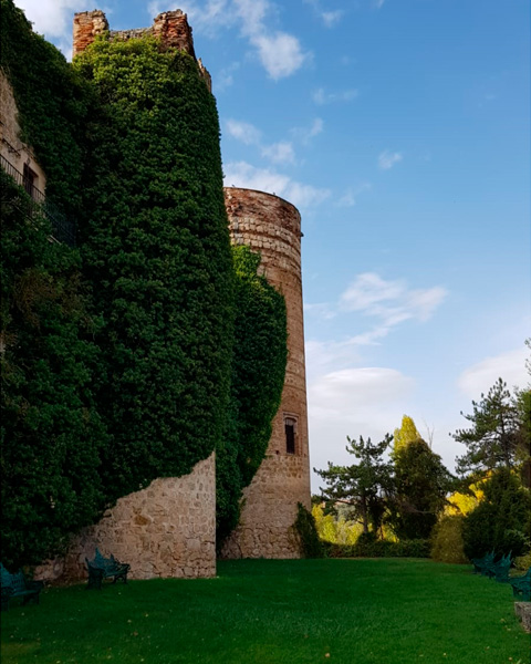 Castillo Castilnovo Fachada